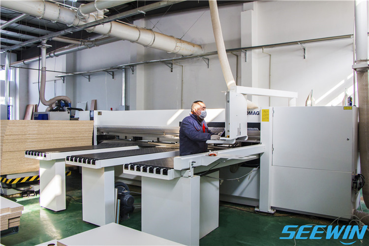 詩(shī)敏學(xué)校家具工廠