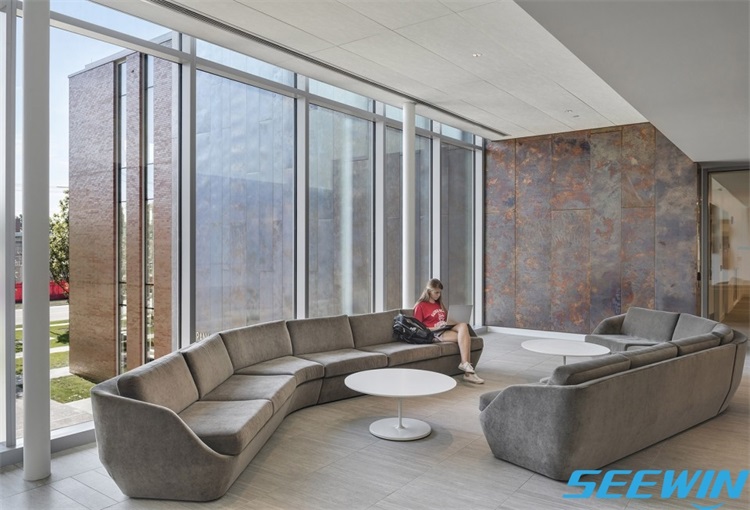 學(xué)生課桌椅