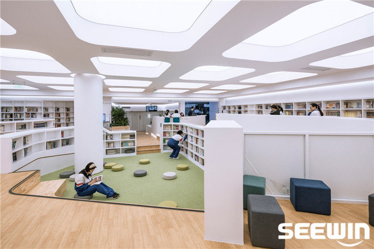 學(xué)校圖書(shū)館