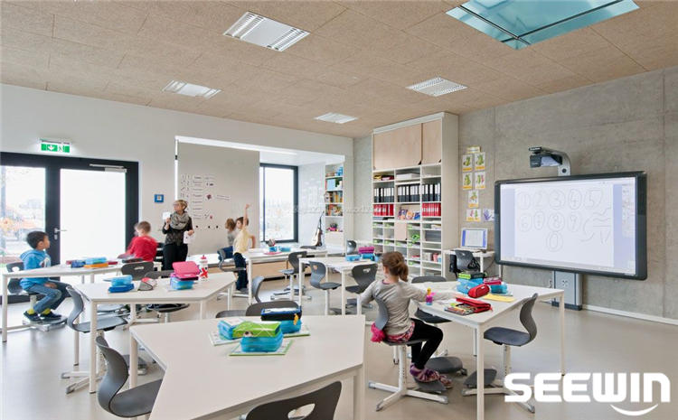 學(xué)生課桌椅