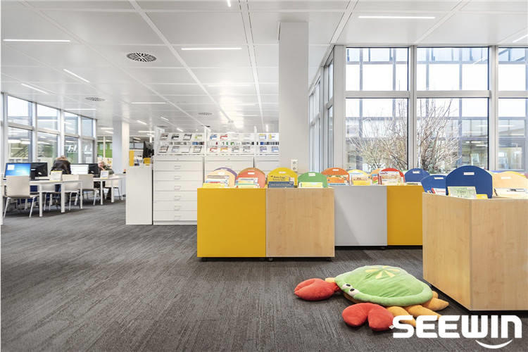 國際學(xué)校家具