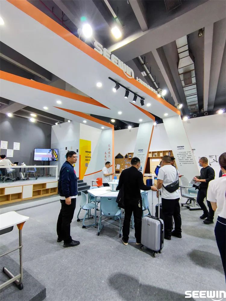 詩敏教學設(shè)備