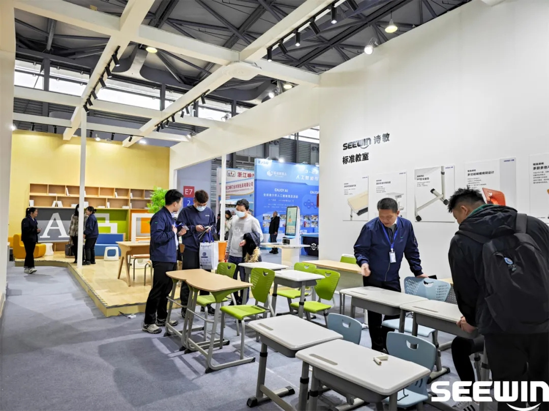 標(biāo)準(zhǔn)教室家具